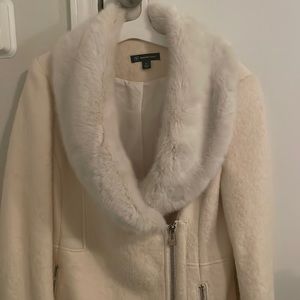 Internacional Concept Coat